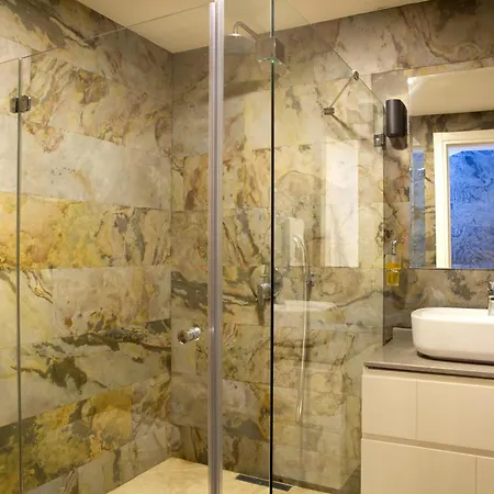 Calista By Important Group Travel Vila *