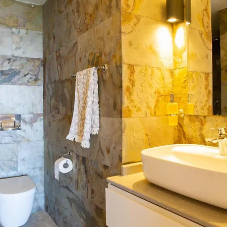 Vila Calista By Important Group Travel *