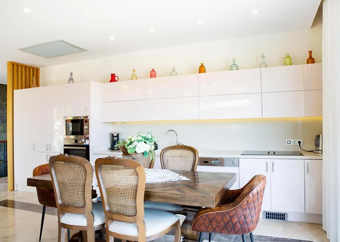 Calista By Important Group Travel Villa *